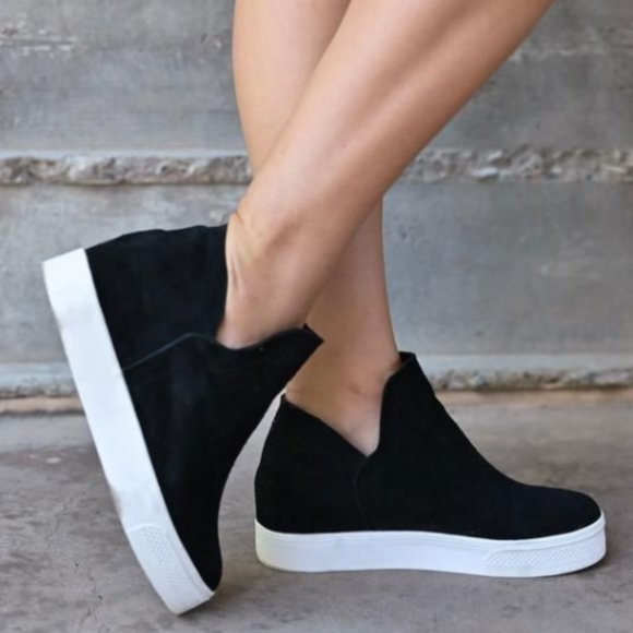 wrangle wedge sneaker